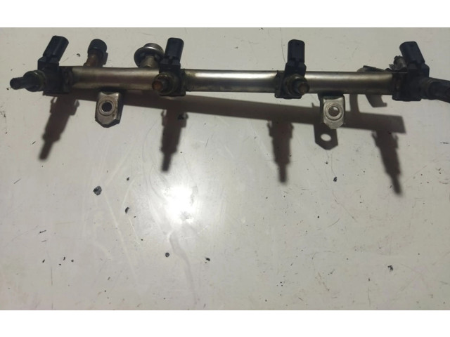 Топливная рампа    Mercedes-Benz A W169  