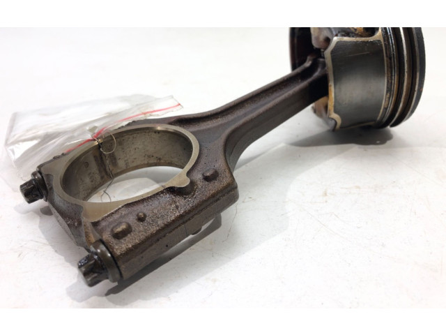  Поршень с шатуном  CBF  Volkswagen PASSAT CC  