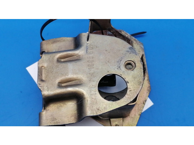 замок багажника 1267501885 Mercedes-Benz S W126 1979-1992 года