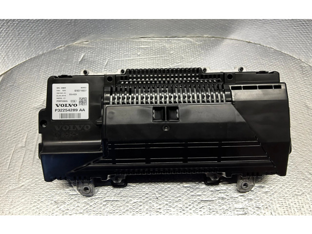 Панель приборов 32254289AA, 32254289   Volvo XC90       