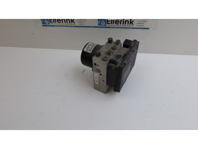 Блок АБС 30793445   Volvo  V70  2000 - 2004 года