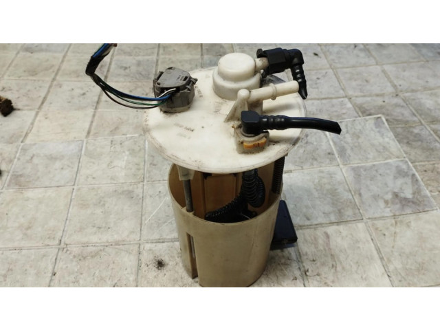 Насос топлива (в топливном баке)