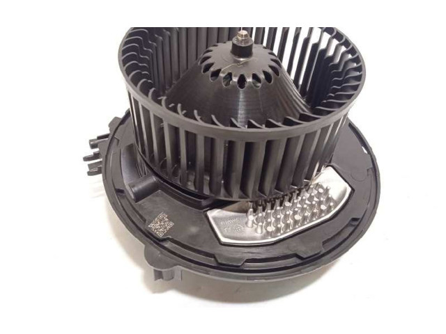 Вентилятор печки    5WB819015, 5Q0907521F   Skoda Kodiaq