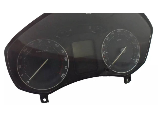 Панель приборов 1Z0920812D   Skoda Octavia Mk2 (1Z)       
