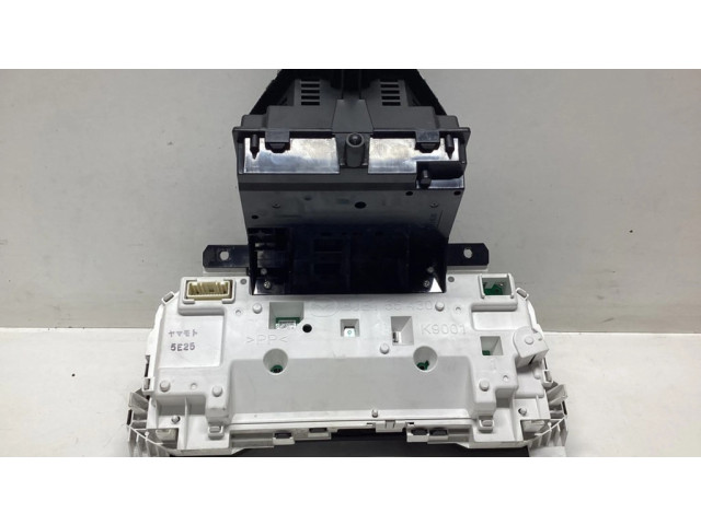 Панель приборов BJE155430 Mazda CX-3