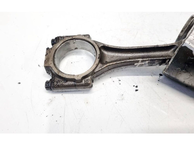 Поршень с шатуном Skoda Octavia Mk2 (1Z)