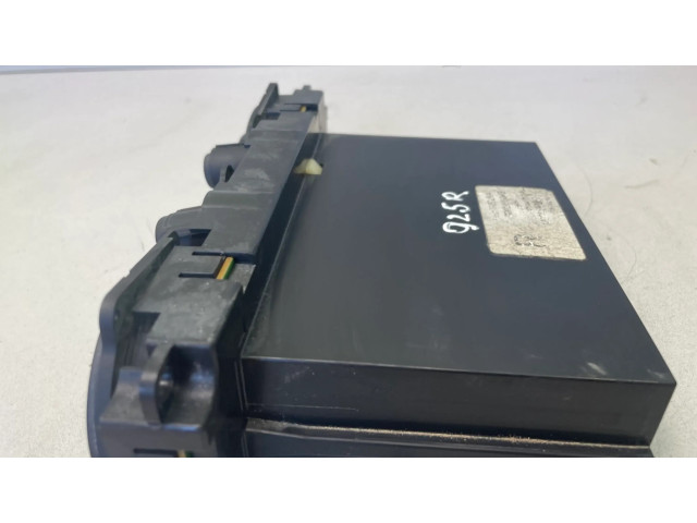 Блок управления климат-контролем MR079972HA, MR979987 Mitsubishi Outlander