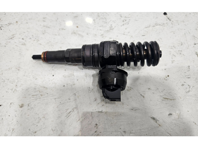 Форсунка 036130073BN Volkswagen Golf Plus