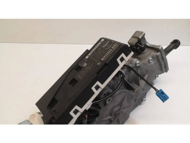 Притягиватель задней крышки