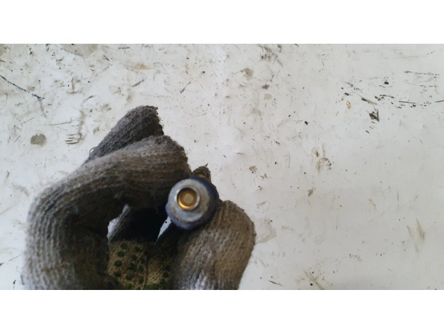 Vstřikovač 3531028000 Hyundai ix20 pro benzínový motor 1.4