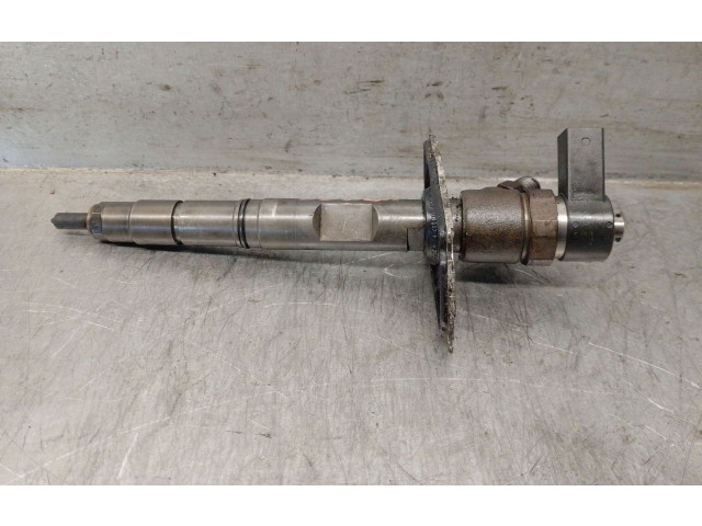 Vstřikovač 057103113C   Audi A8 S8 D3 4E    ASE 