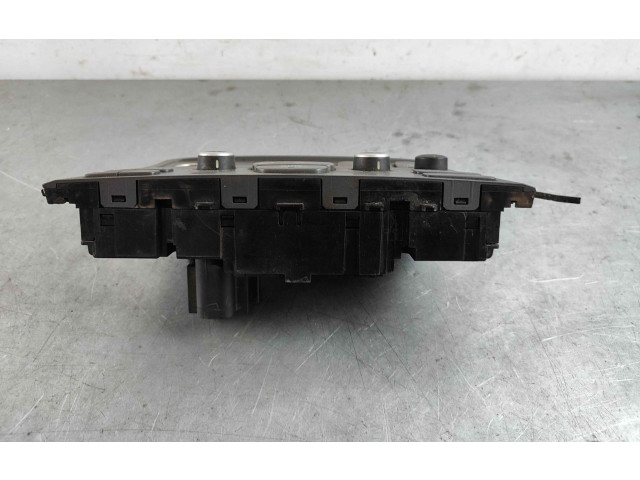 Блок управления климат-контролем 7923 Volvo S60