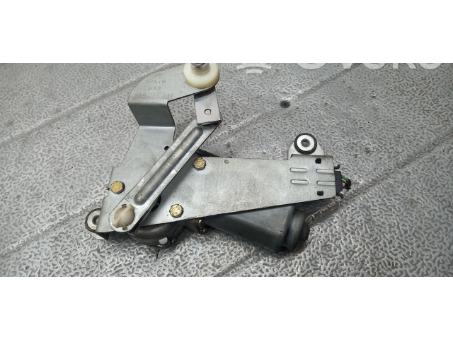 Моторчик заднего дворника     Volkswagen Caddy