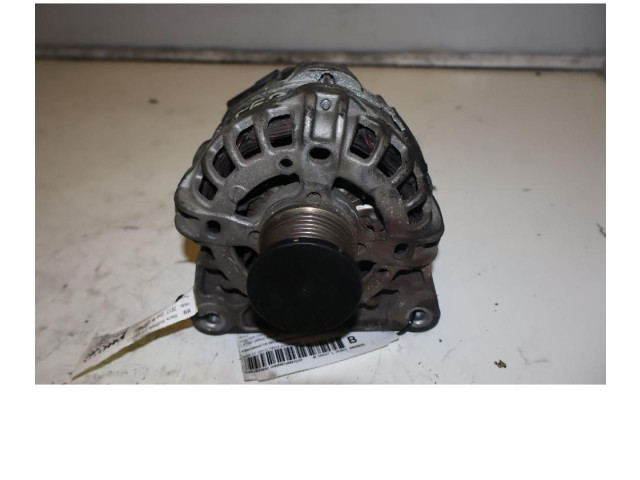 Генератор 231001568R Dacia Duster