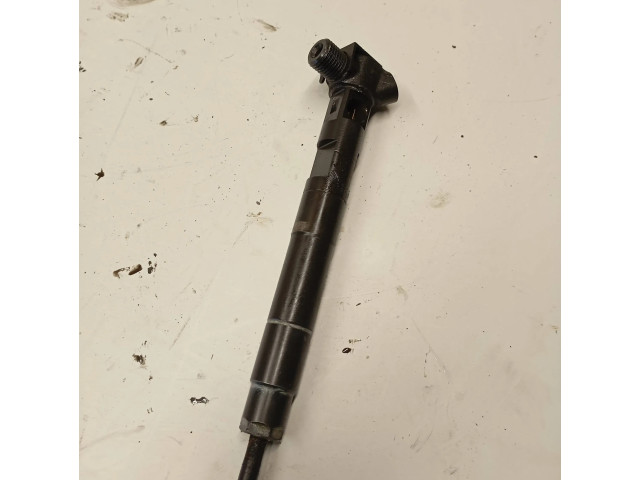 Vstřikovač A6510704987, 28302997   Mercedes-Benz C W204  pro naftový motor 2.1 A651 