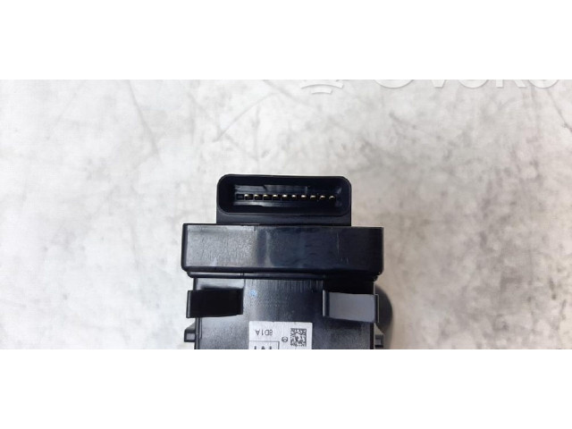 Ручка стеклоочистителей KD4717F899 Mazda CX-3