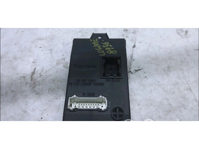 Блок управления двигателя 6001548914, 8200513058   Dacia Logan I