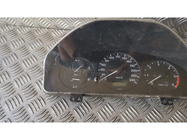 Панель приборов GE6SA Mazda 626