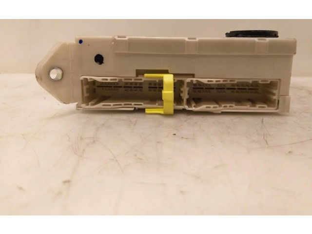 Блок предохранителей 8267253060, 8267253060 Lexus IS-F