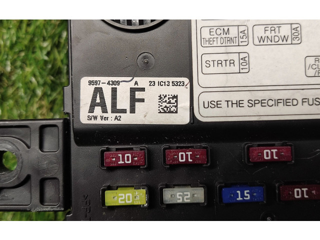 Блок предохранителей 95974309   Chevrolet Spark    