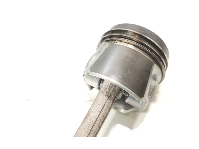 Поршень с шатуном Volkswagen Golf VII