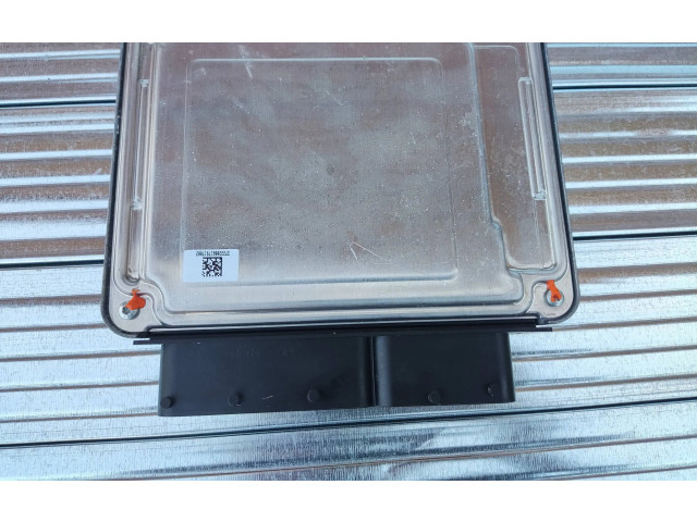 Блок управления двигателя 05E907309H   Volkswagen Touran III