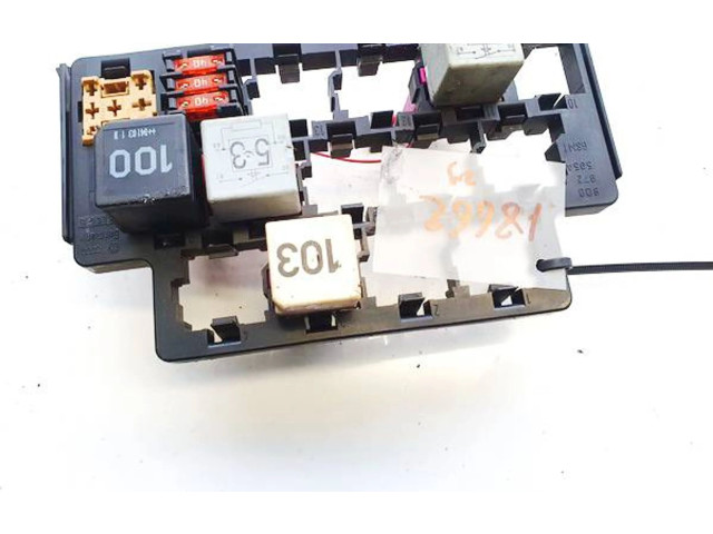 Блок предохранителей  6q0972595a   Volkswagen Polo    