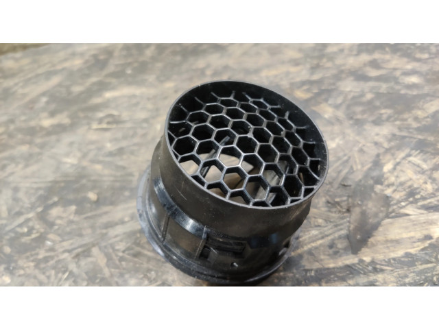 Воздушная решётка окна