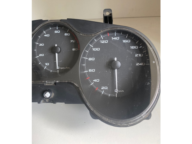 Přístrojová deska  Seat Leon (1P) 2008 1P0920810E  