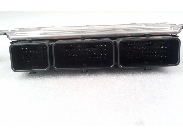 Řídící jednotka 237104638S Renault Captur 2022