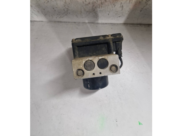 Блок АБС 8619538, 8619537   Volvo  V70  2000 - 2004 года