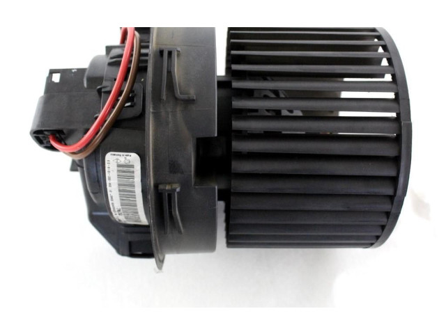 Вентилятор печки 272100975R Dacia Sandero