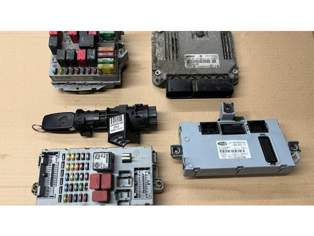 Řídící jednotka 0281011556 Lancia Musa 2004