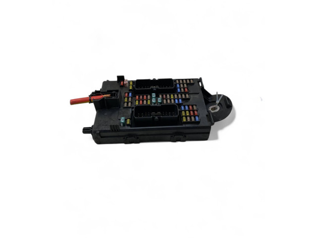 Блок предохранителей 31682732   Volvo XC90    