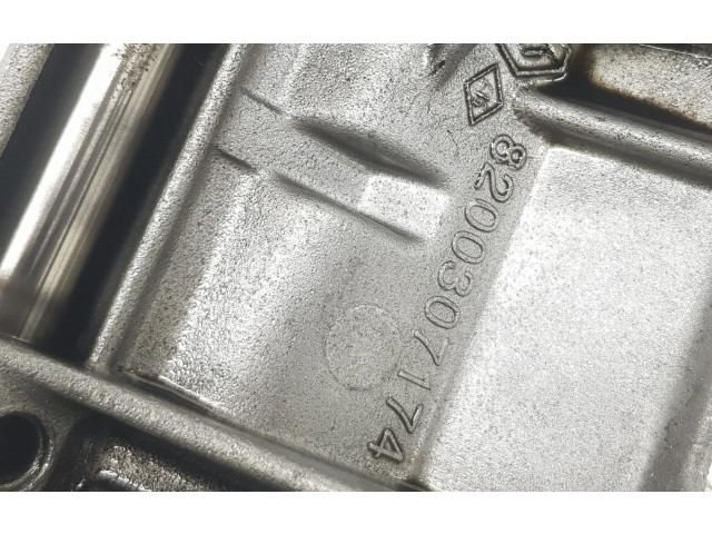 Масляный насос 8200307174, 150109834R Dacia Sandero