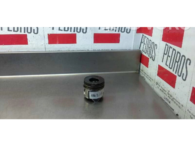 Поршень F9Q790 Renault Kangoo I