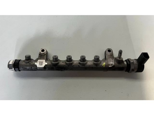 Топливная рампа 03L089C, 057130764H Volkswagen Golf VI