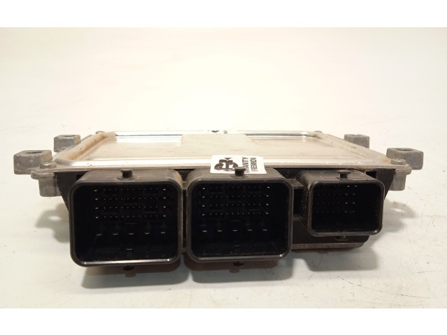 Блок управления двигателя 9811545080, 9800913080 Citroen C4 Cactus