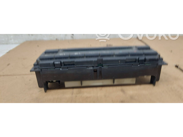 Блок управления климат-контролем    Skoda Octavia Mk1 (1U)