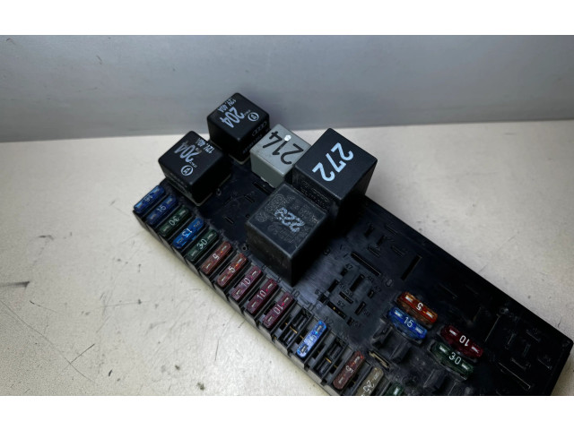 Pojistková skříňka 443941822B, 443941822 Audi 80 90 S2 B4 1993