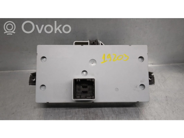 Блок предохранителей 60698110, 501864220002 Alfa Romeo 147