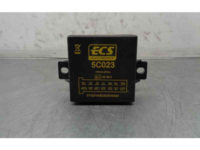 Блок предохранителей 5C023 Mitsubishi Grandis