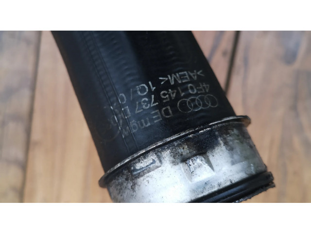 Другая деталь отсека двигателя