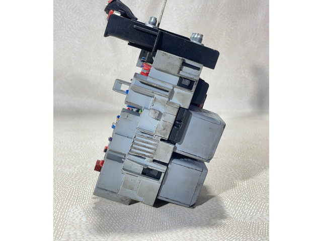 Блок предохранителей 6G9T14A481 Volvo S80