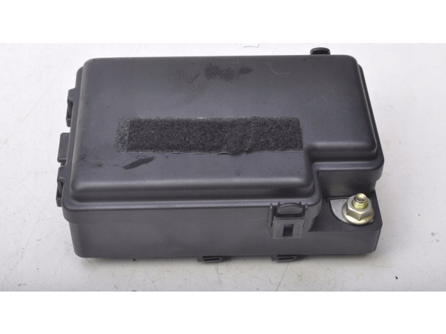 Pojistková skříňka 518053608 Aston Martin DB7 2001