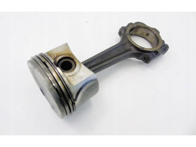 Píst 46472075 Fiat Panda II