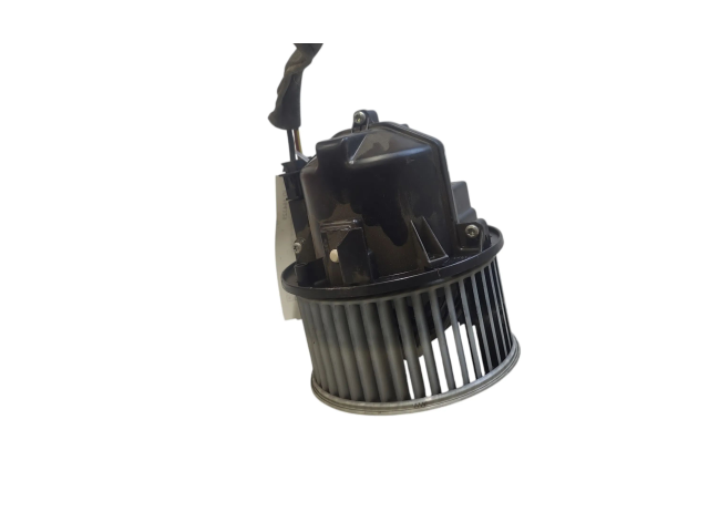 Вентилятор печки    6G9N18D413BA, 6G9N18D413AA   Volvo V60