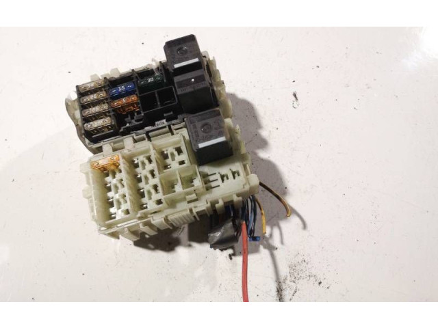 Блок предохранителей     Ford S-MAX    