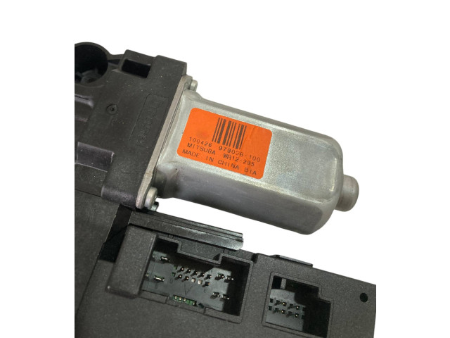 Шатун  979038100, 31295171AA    Volvo C30  