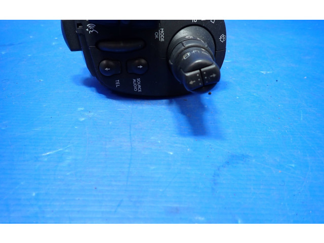 Ручка стеклоочистителей 88103007   Renault Clio III